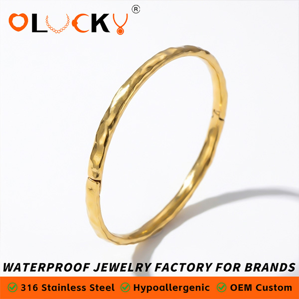 Handmade-Hammer-Beaten-Round-Bangle-Bracelet01